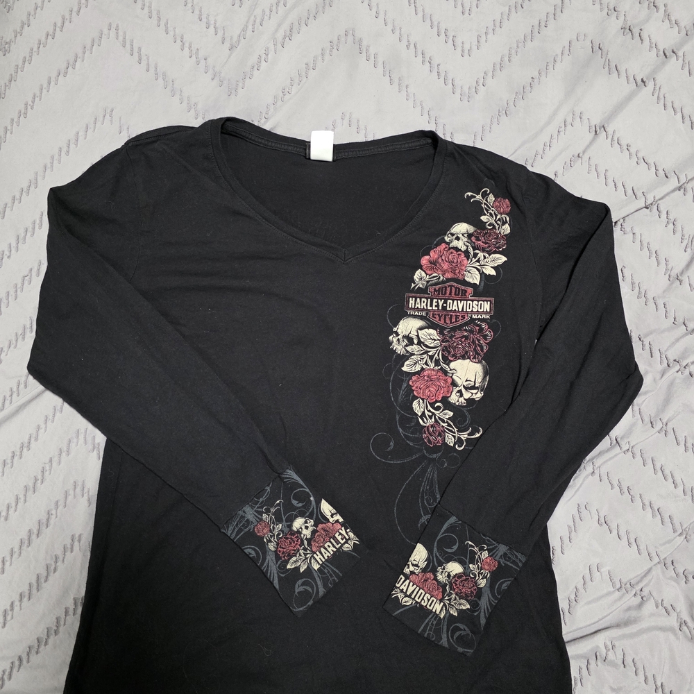 Harley-Davidson Black Long Sleeve Shirt with Red and Cream Graphics